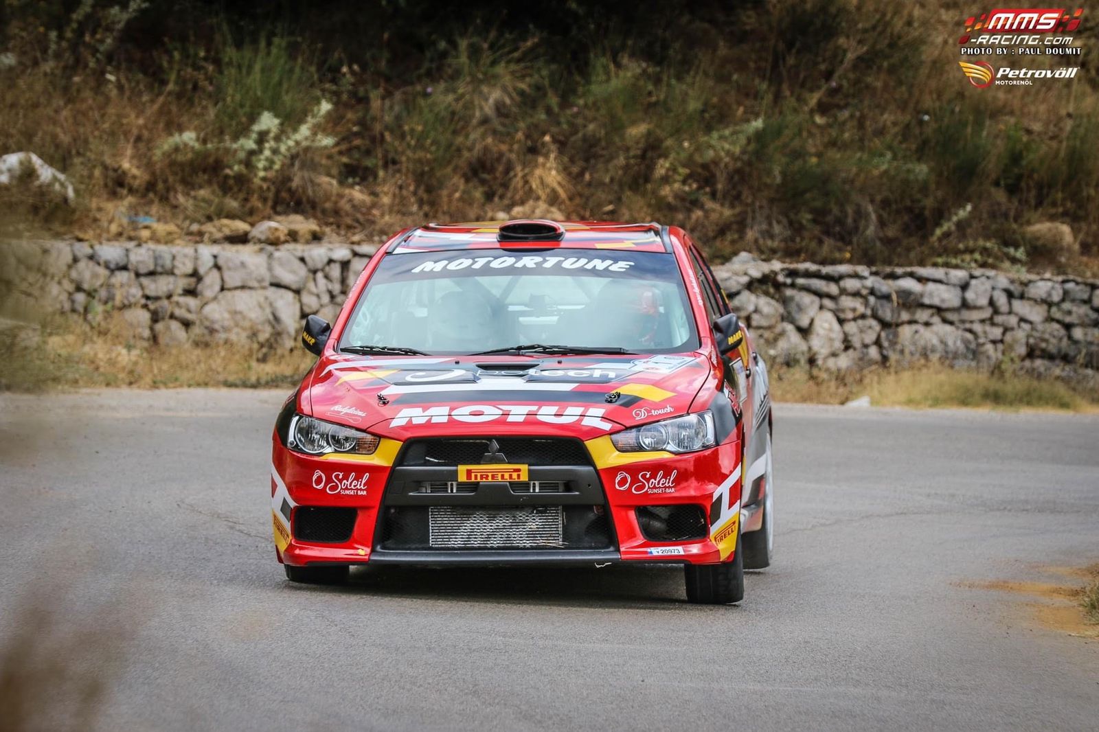 روجيه فغالي يؤكد زعامته لرالي لبنان